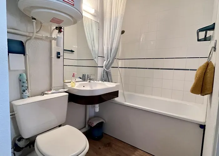 Les Pieds Dans Le Sable * Cabourg