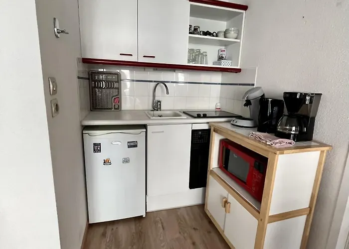 Les Pieds Dans Le Sable